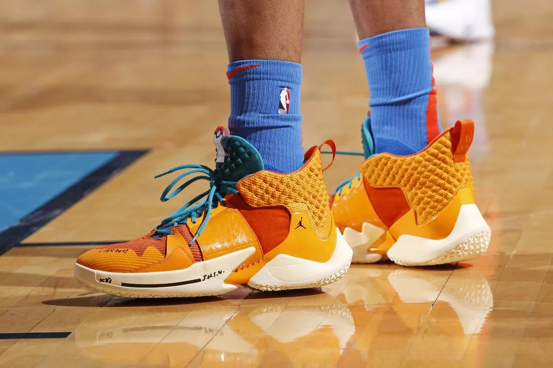 兼顾新兴战 兼顾新兴战