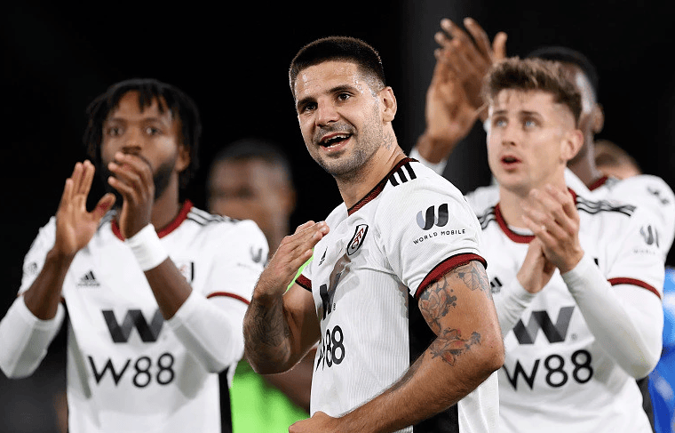 兼具代跑与 兼具代跑与